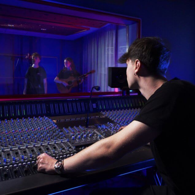 Audio_Studio6_2_V2 Large
